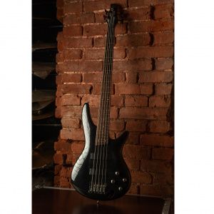 Ibanez SR305 Бас-гитара (Б\У).