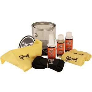 Gibson Clear Bucket Care Kit Набор средств и принадлежностей по комплексному уходу за гитарой.